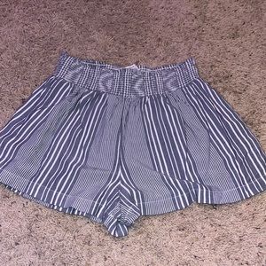american eagle shorts small